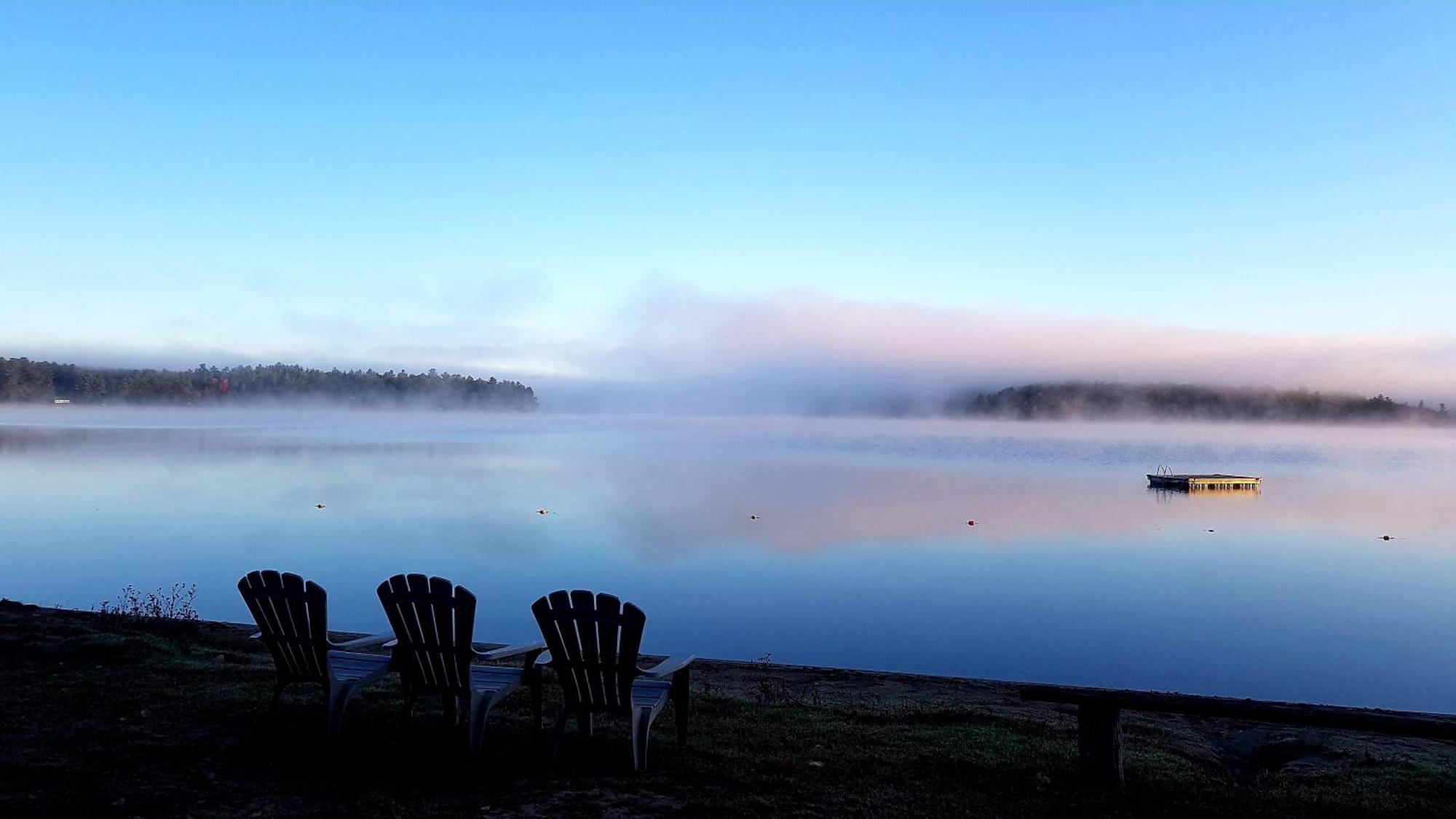 Marble Lake Lodge Cloyne Kamer foto