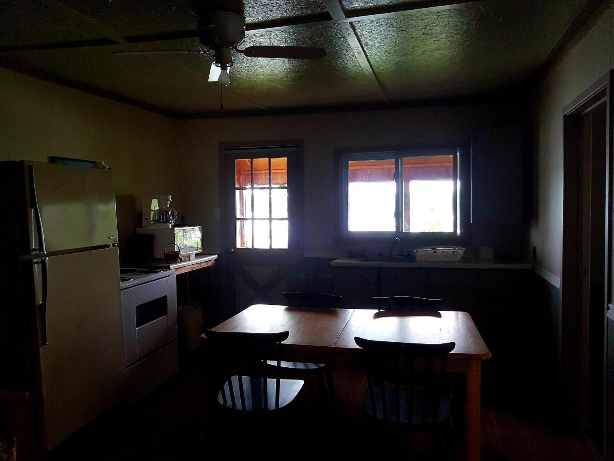 Marble Lake Lodge Cloyne Kamer foto