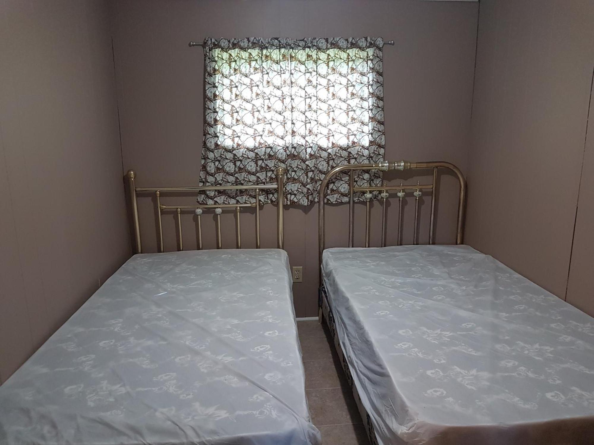 Marble Lake Lodge Cloyne Kamer foto